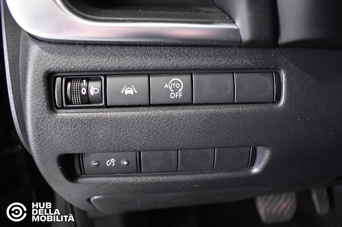 NISSAN Qashqai MHEV 158 CV Xtronic Business